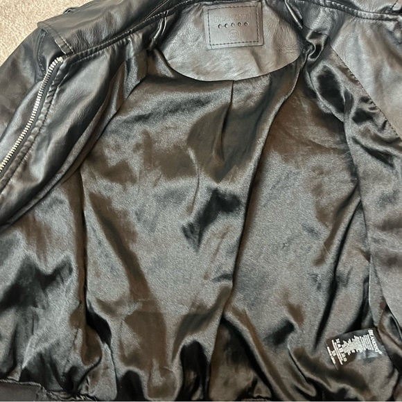 Blank NYC Racing Stripe Faux Leather Moto Jacket Black Size XSmall - Picture 5 of 11